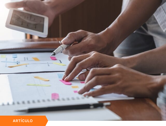 Visualización de la implementación de metodologías ágiles para la innovación empresarial y la gestión de proyectos dentro de un portafolio estratégico corporativo.